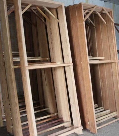 Esquadria de madeira sob medida preço - Casa Nova